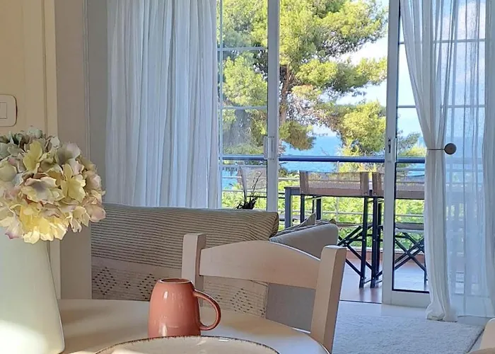 Nama Beach House